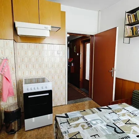 димови Apartamento Tryavna