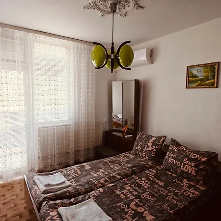 димови Apartamento Tryavna